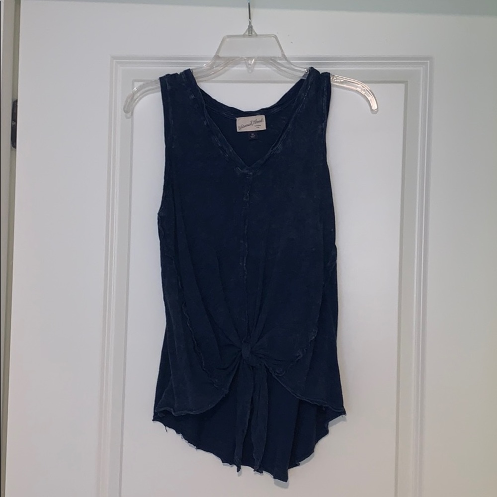 Universal Threads Tank Top - Picture 2 of 4